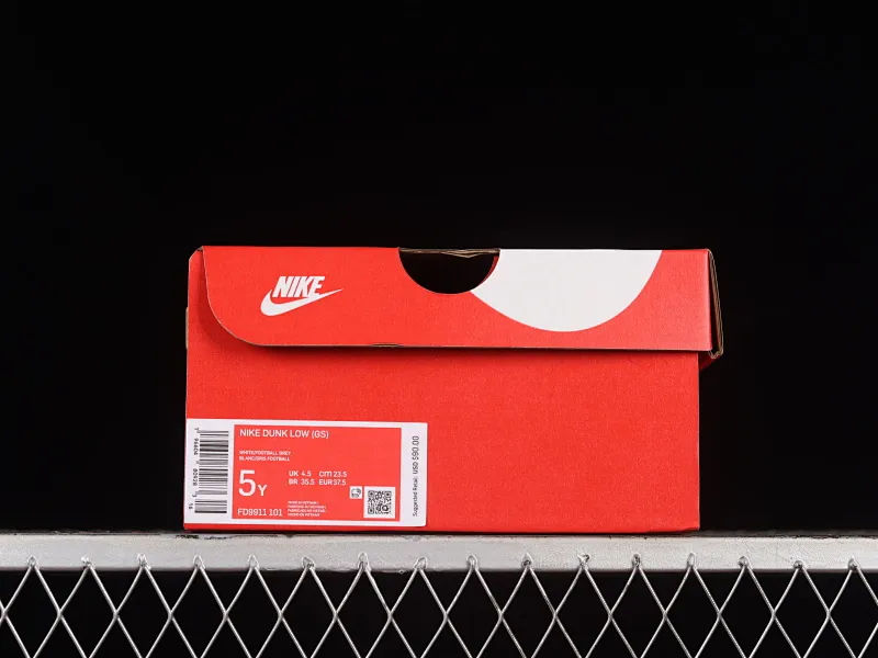 All categories Nk SB Dunk series Nk SB Dunk Low low-top sneakers Nk SB Dunk Low white green SB low-top sports and leisure sneakers FD9911-101